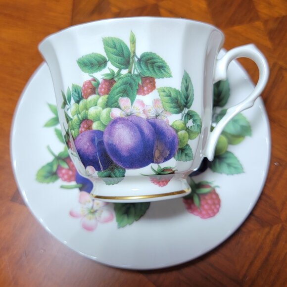 Crown Trent China Limited Fine Bone China Teacups and Saucers Set of 2 - Picture 2 of 7